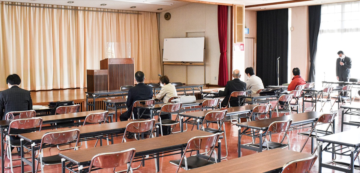 事前説明会に４陣営