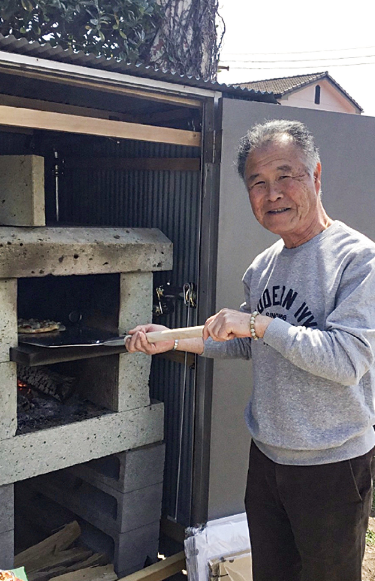 ピザ窯、地域交流に一役