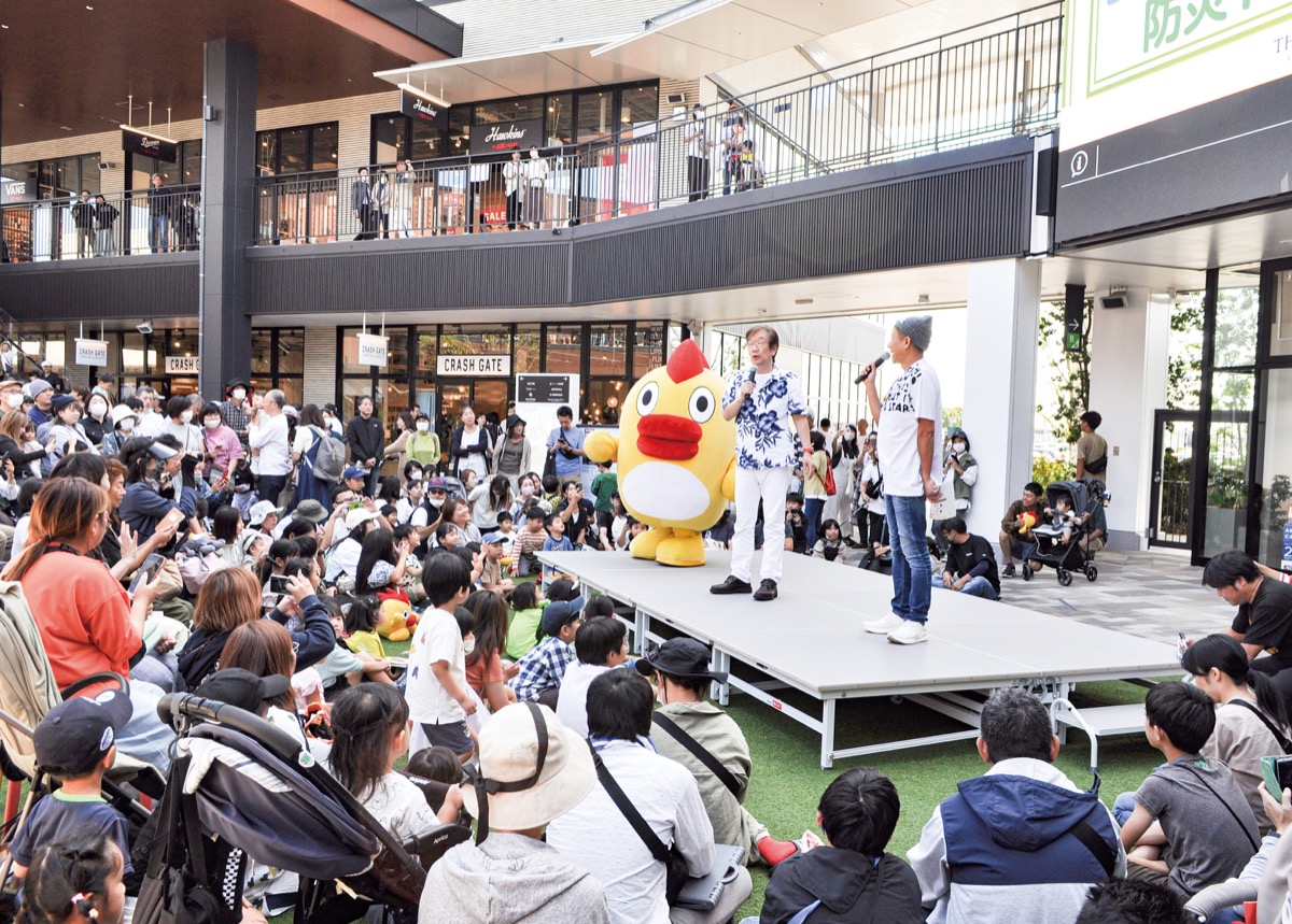 防災フェスに約3000人 (写真1)