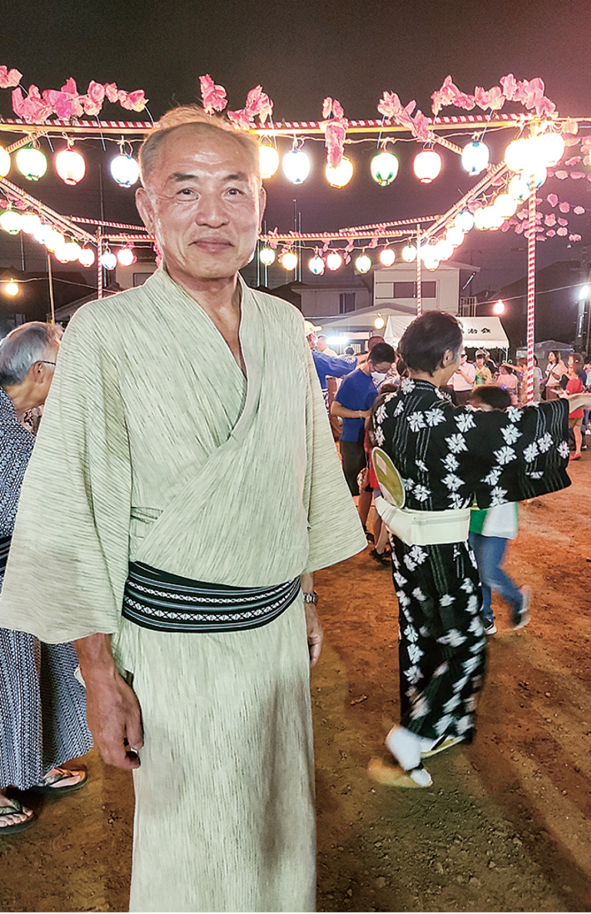 見るより聞くより踊るもの