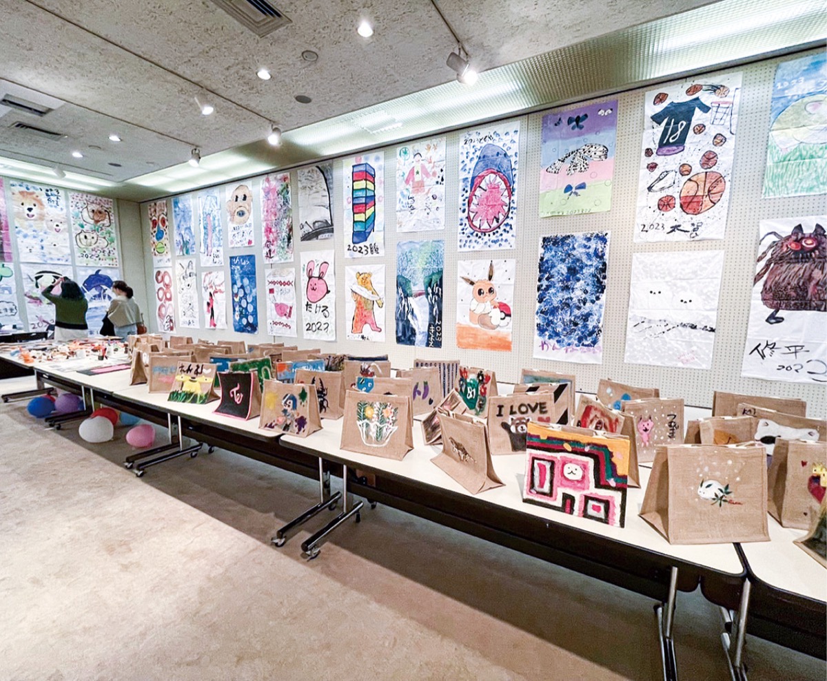 過去の発表会の様子（同会提供）