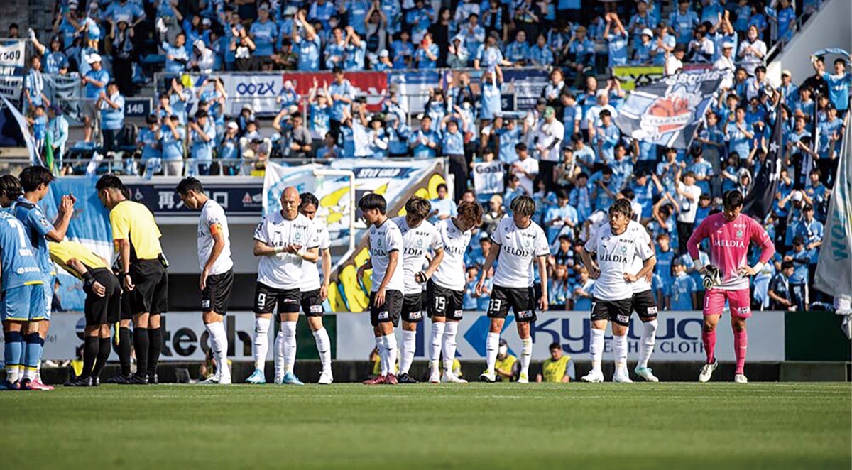 いただけない試合運びで自滅