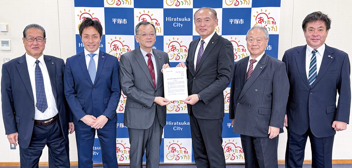 行動する政策集団