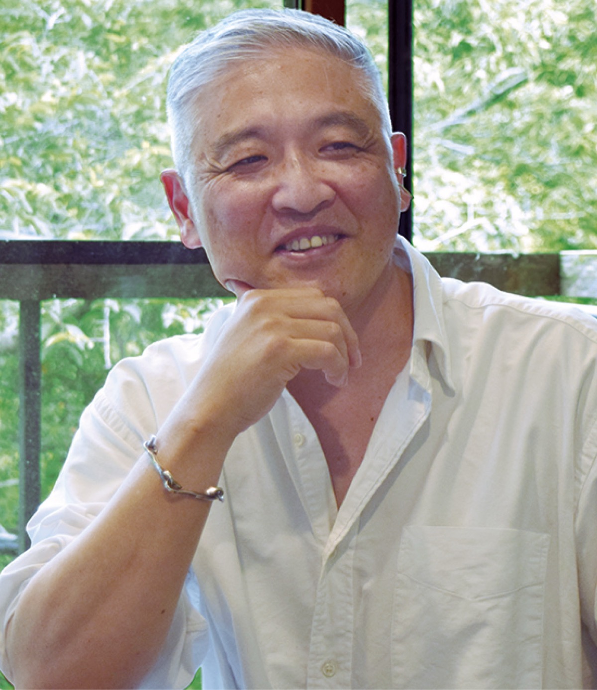 取材を受ける岡本さん