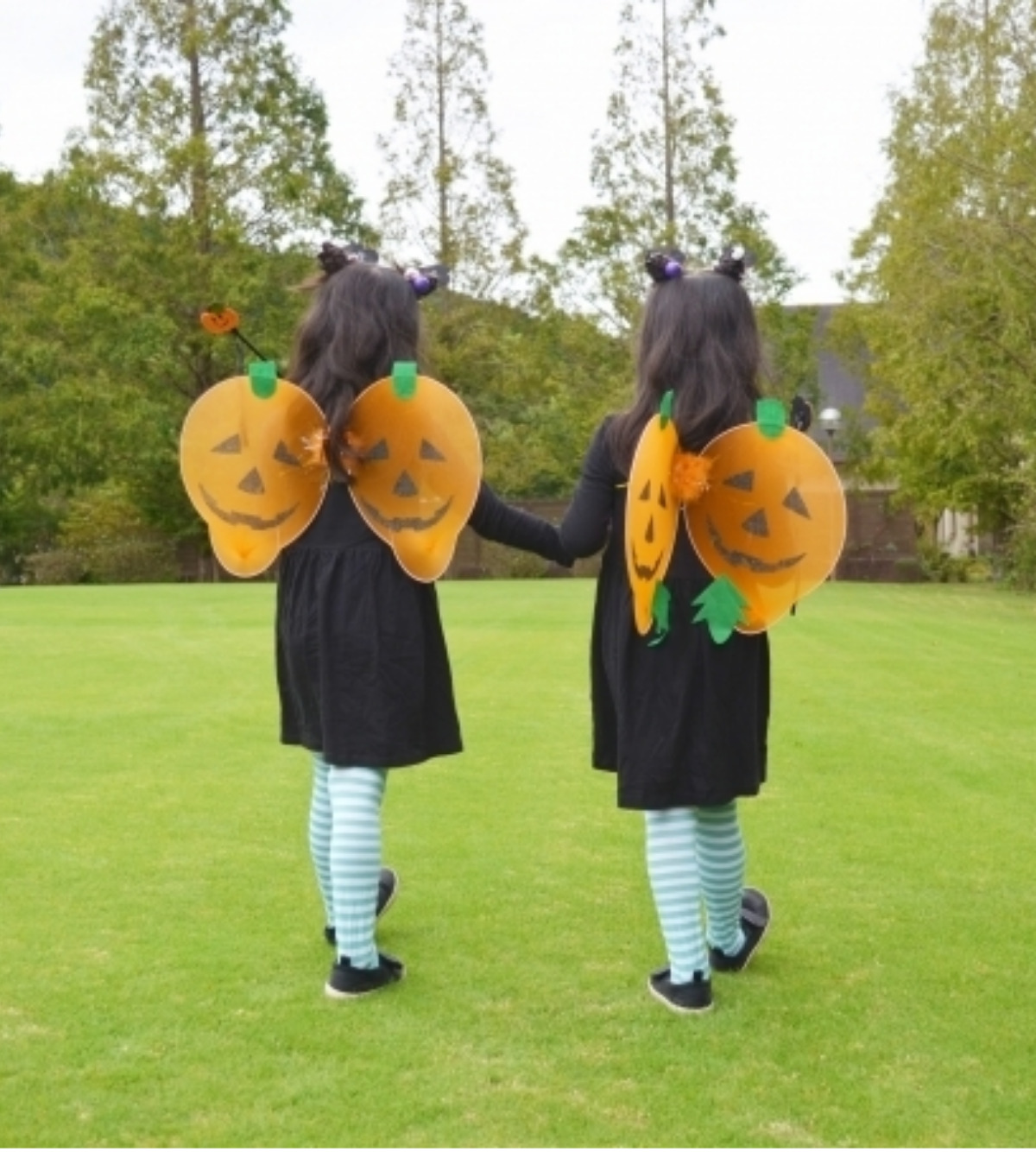 後ろ姿でもOKです！（写真のイメージ）