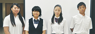 写真左から清水さん、坂本さん、横地さん、中村くん