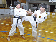 同級生拳士 全国挑む