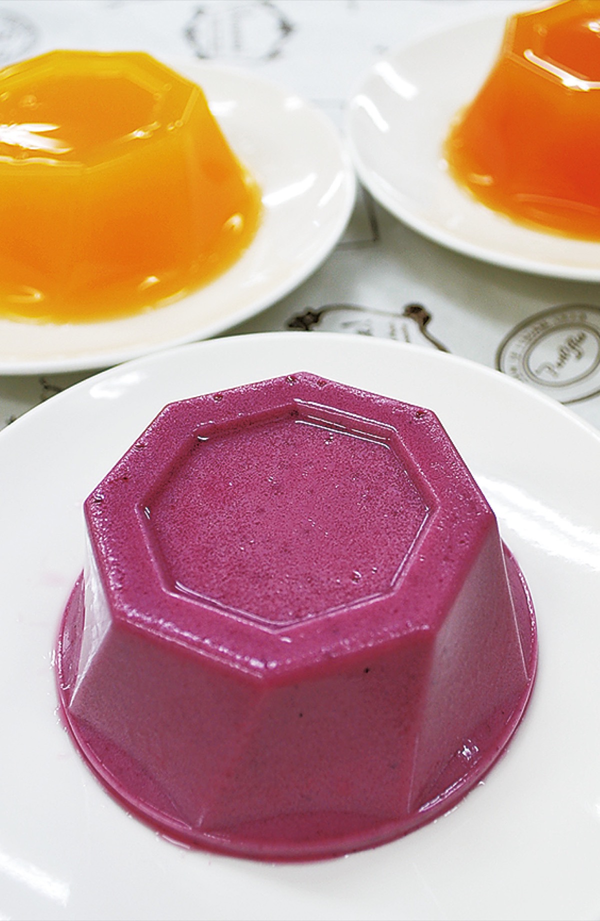 地場産果実がプリンに