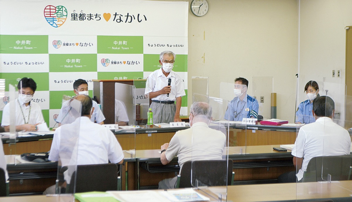 ８年ぶり町長選なるか