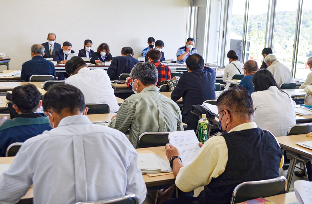 事前説明会に３陣営