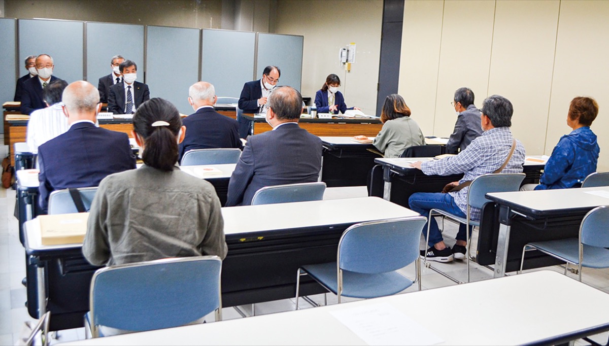 事前説明会に６陣営