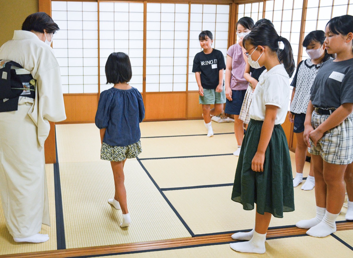 楽しく作法を学ぶ