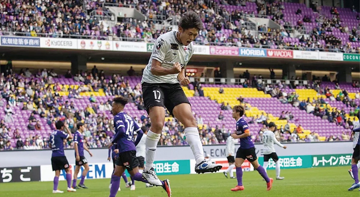 初連勝で次節首位に挑む