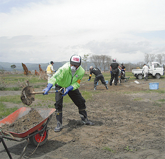 震災後、相馬でのボランティア活動