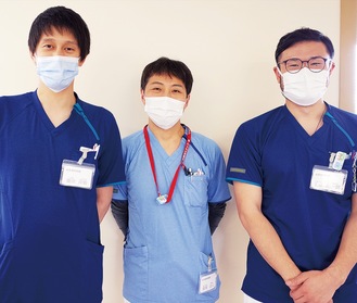 （左から）柴田医師、逢坂部長、上原医師