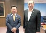 上田前会長（左）と守屋市長