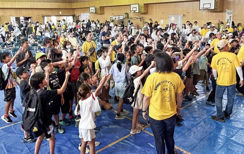 大盛況のじゃんけんぽん大会