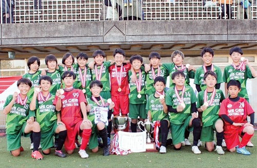 優勝を喜ぶ選手