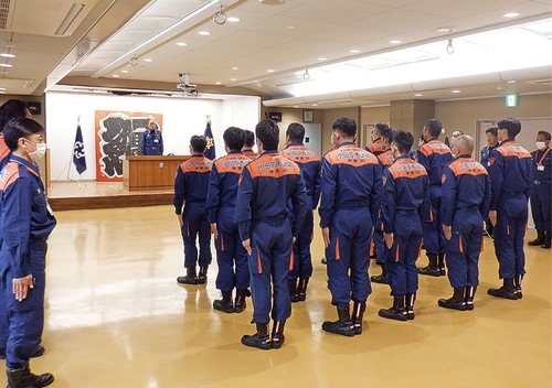 市消防本部で行われた出陣式