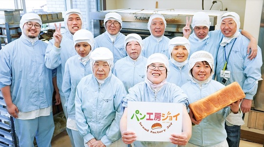 大会に臨むメンバー