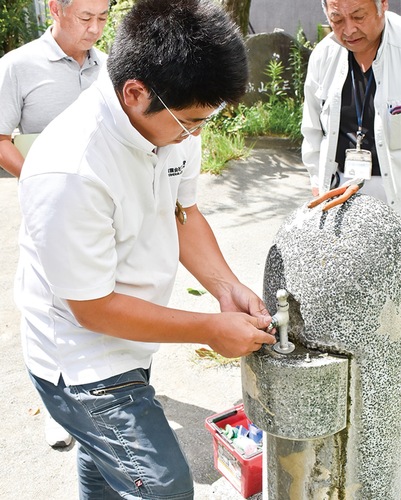 蛇口を分解して部品を交換した
