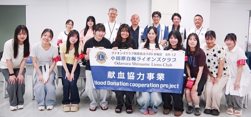 白梅ラインズクラブメンバーと学生会が活動に参加した