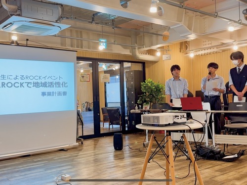 プレゼンテーション審査の様子（提供）