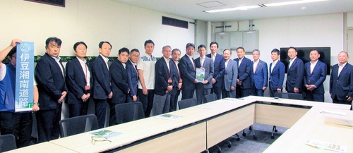 国土交通省訪問の様子（提供）