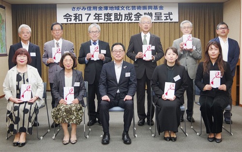 今年は8団体が助成を受けた