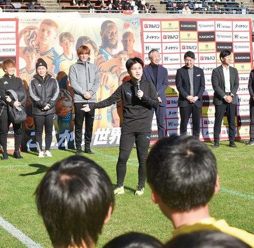 選手から大きな歓声を浴びたウンパルンパさん