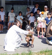 夏の実験教室 大盛況