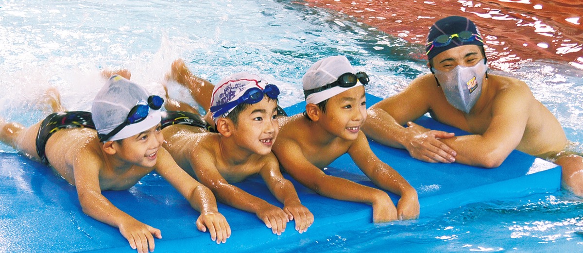 小学生に無料水泳教室