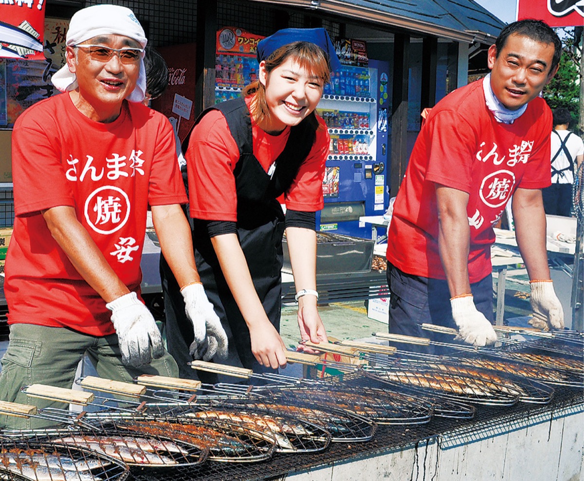 山安 さんまを無料で提供 10月23日 ターンパイク店 小田原 箱根 湯河原 真鶴 タウンニュース