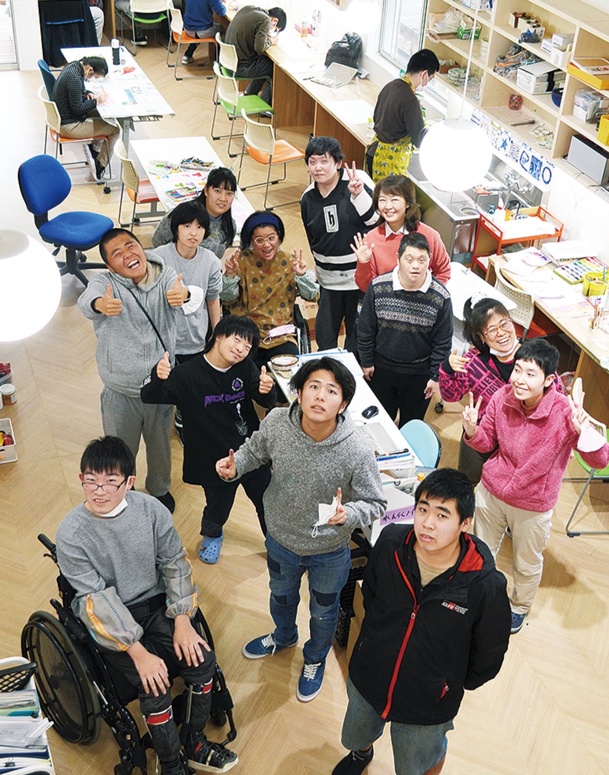 笑顔に満ちた広々としたアトリエ