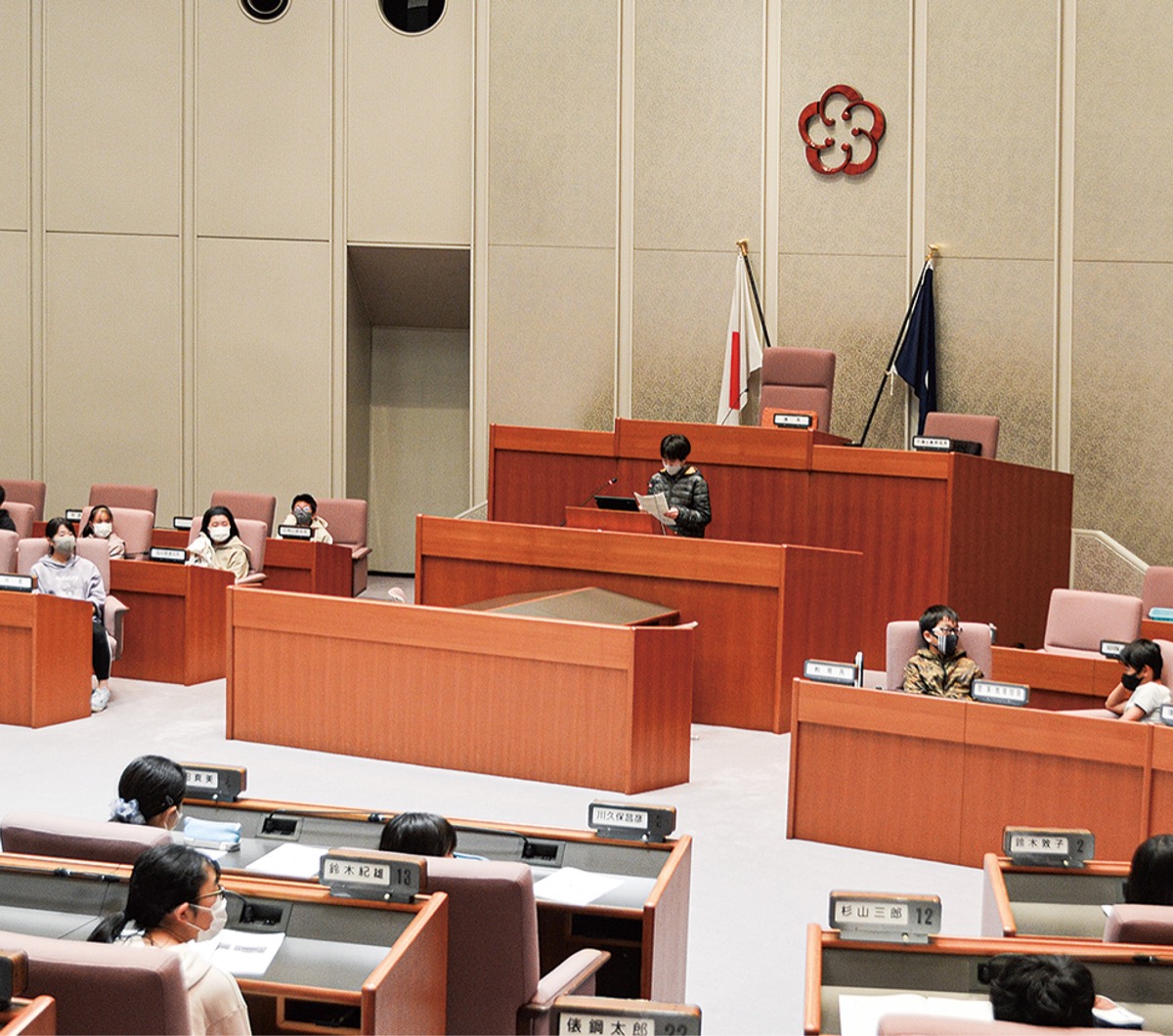 小田原市議会 小学生向けに報告会 地方自治に関心持って 小田原 箱根 湯河原 真鶴 タウンニュース