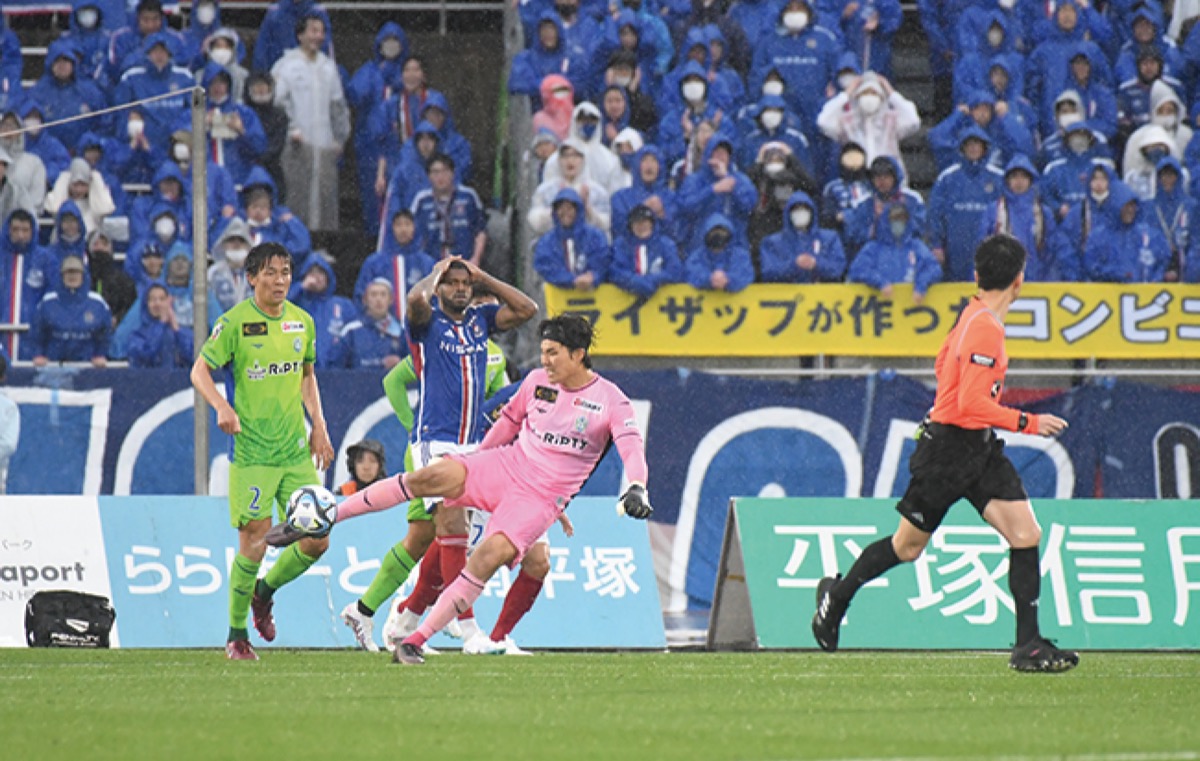 雨中の決戦は惜しくもドロー
