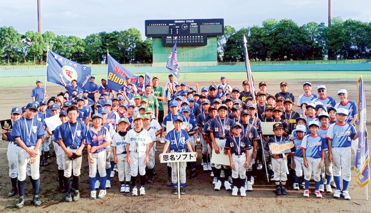 小田原球場でソフト大会