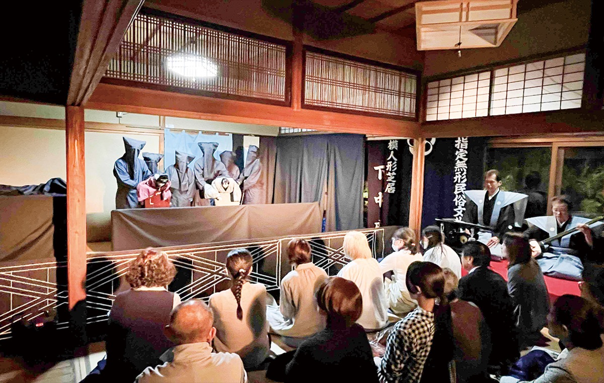 皆春荘で伝統芸能を満喫