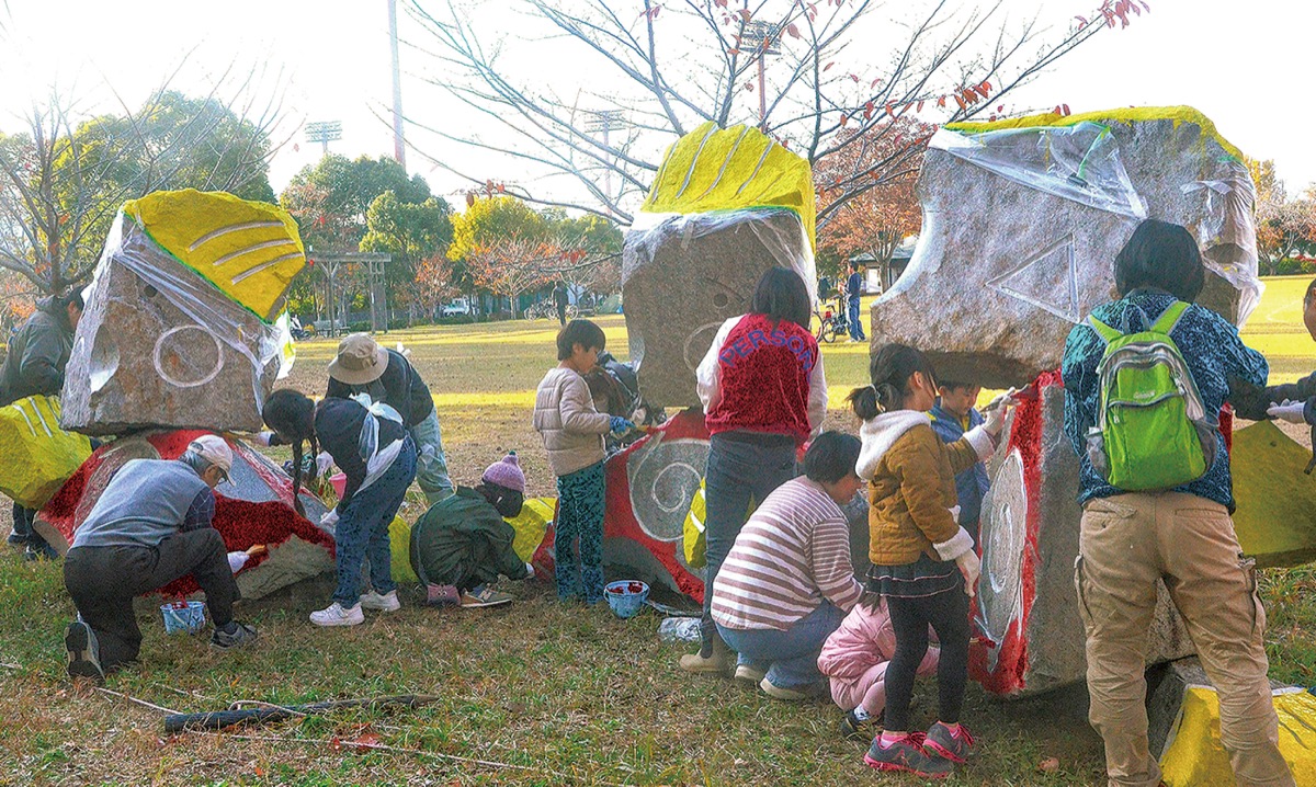 市民の手で鮮やかに