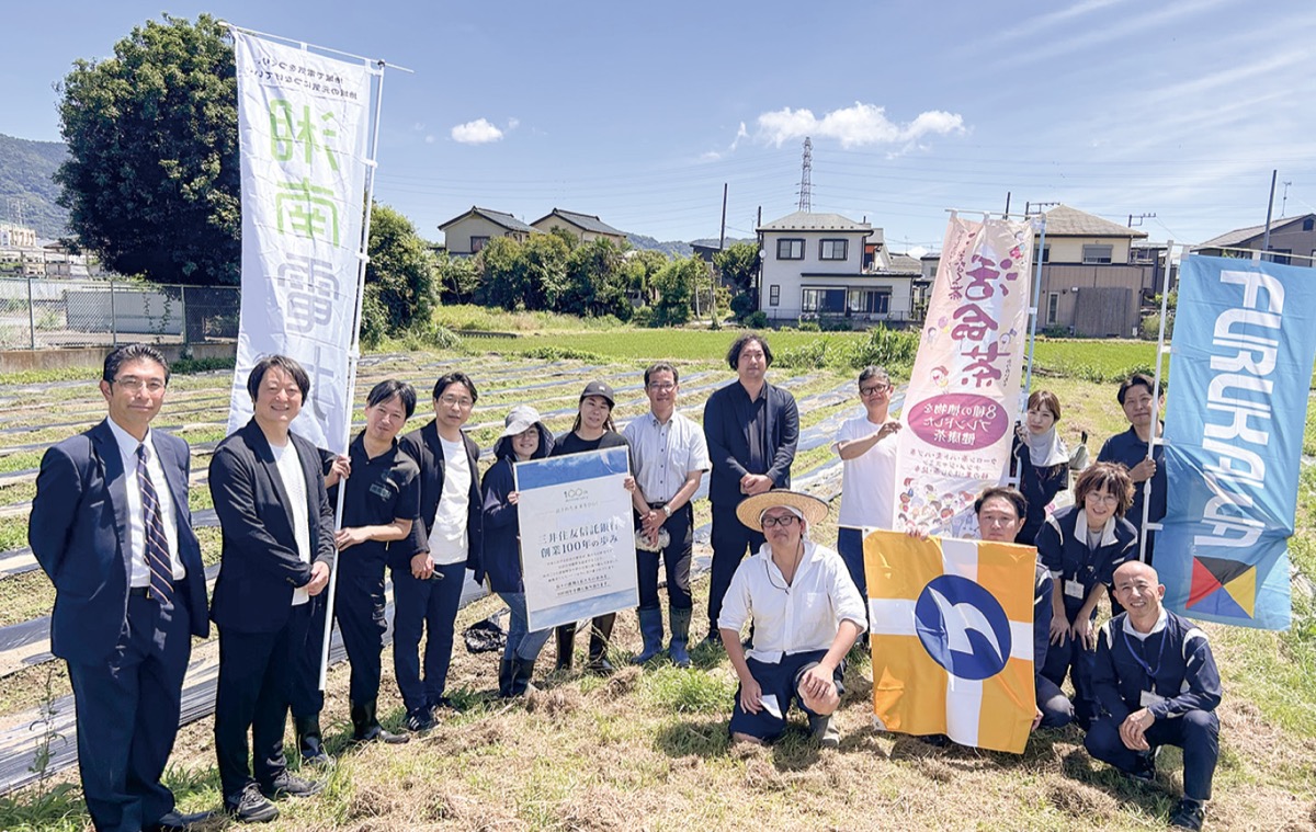 「種植え祭」の参加者