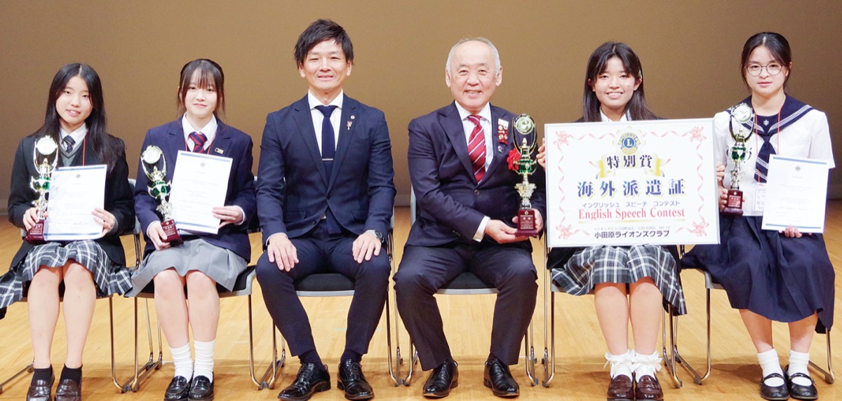 宮原会長(左から3人目)とコンテスト表彰者