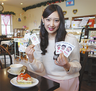 カードは市内100店舗で好評配布中＝スワベ洋菓子店（飯沢）