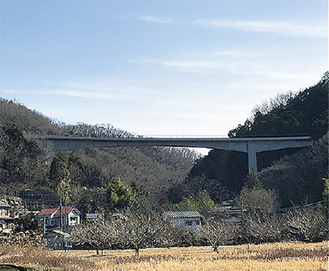完成した篠窪大橋