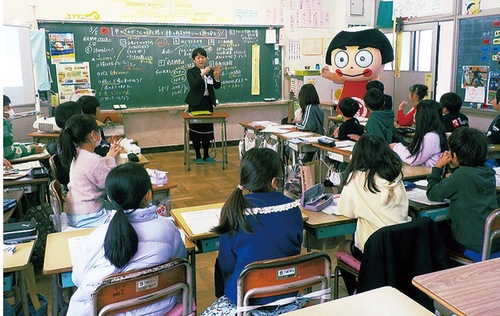 授業にはよいしょくんも参加した