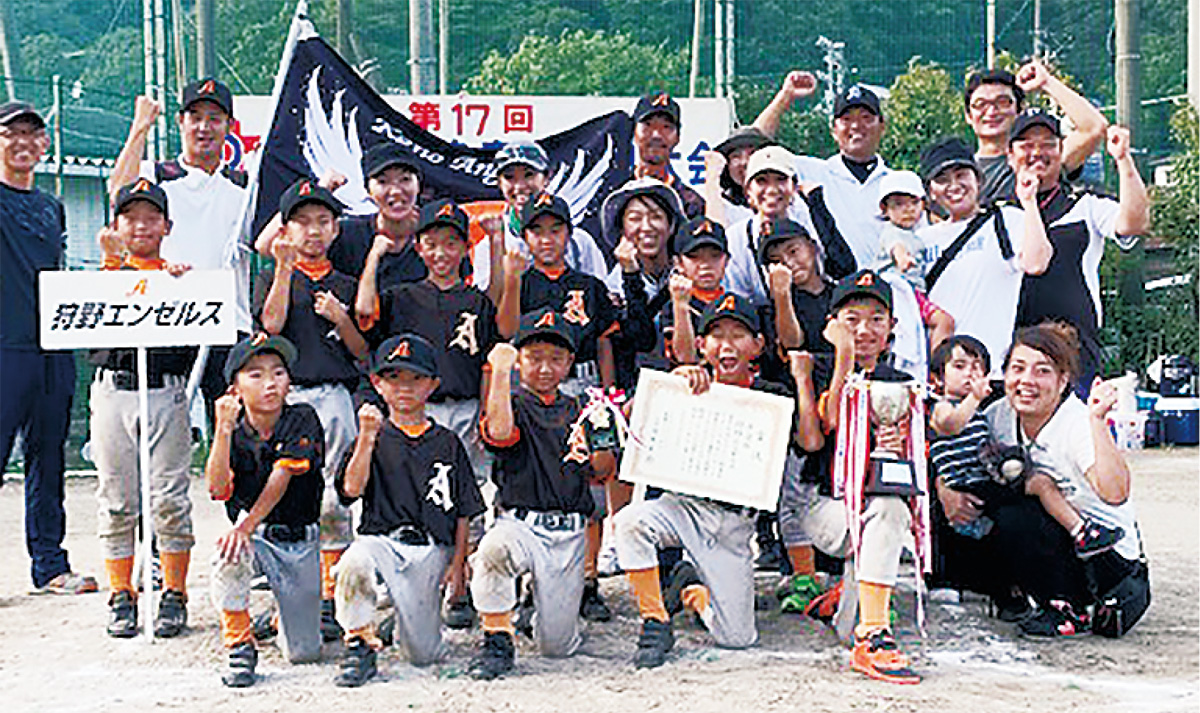 みんなでガッツポーズ