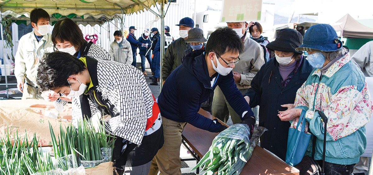 横芝光町産のネギが販売されたブース