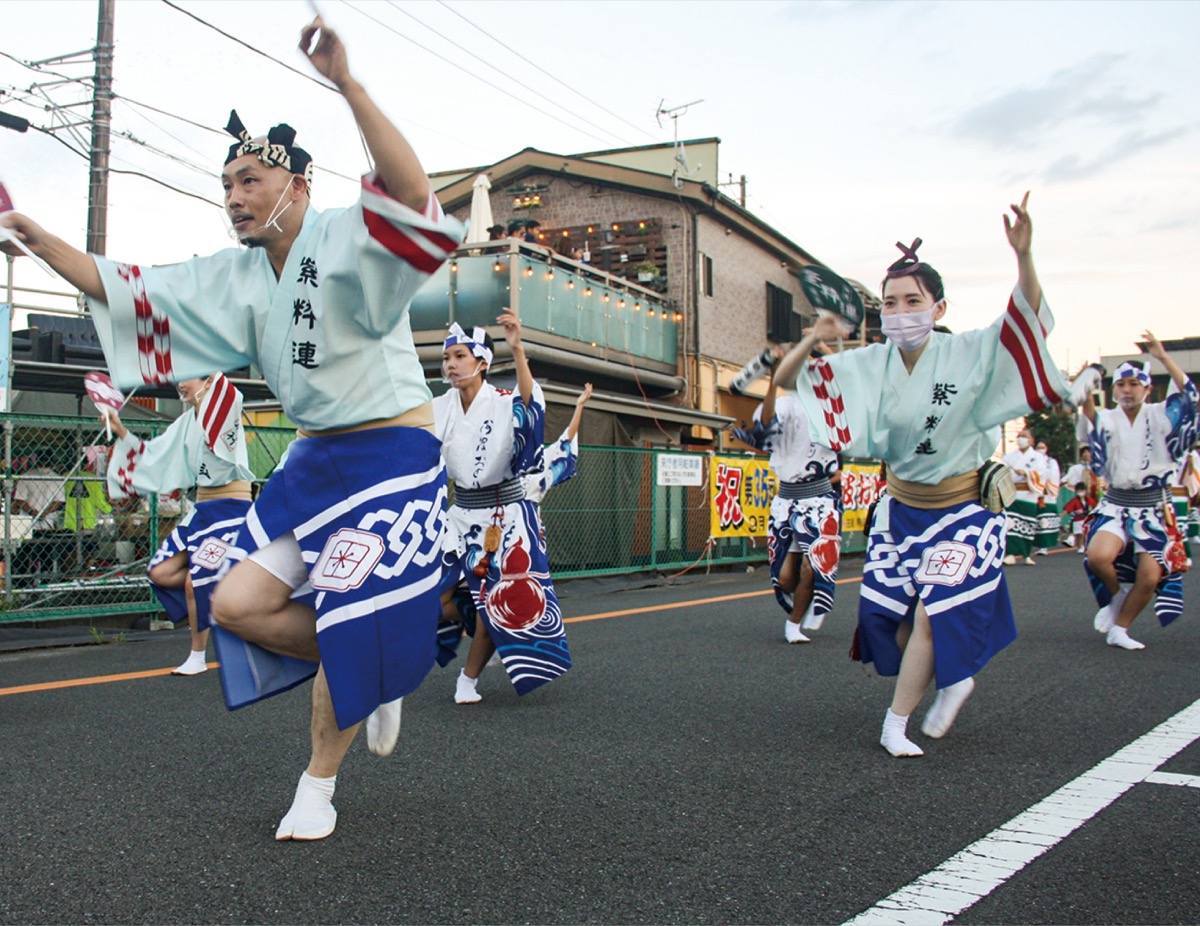 踊り手やお囃子が会場を盛り上げた