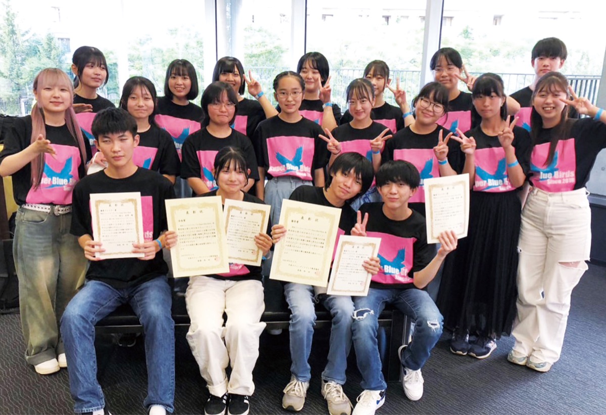 スーパーブルーバーズのメンバー