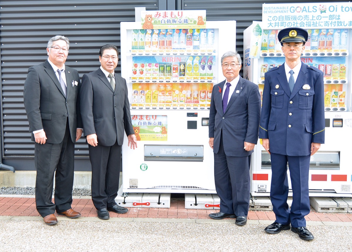 防犯カメラ付自販機設置
