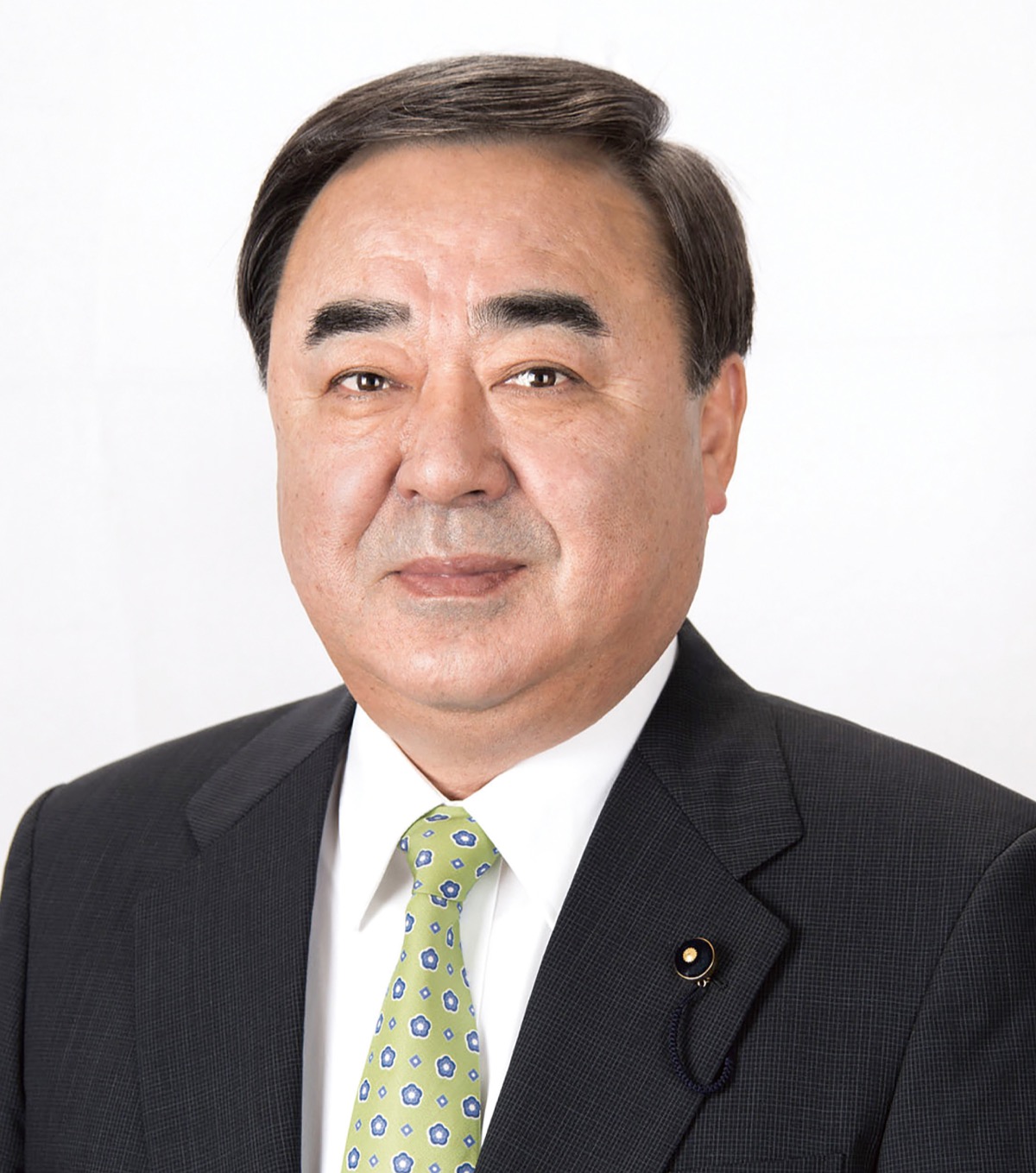 手綱締め、確かな歩みを